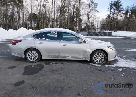 2018 Nissan Altima 2.5 S z USA, uszkodzony, nr VIN 1N4AL3AP4JC470420